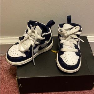 Size 5c Mid Jordan ones